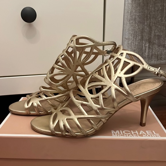 Vince Camuto Caged Gold Heels - Picture 2 of 2